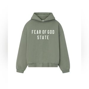 Brand new 2025 Essential Moss Gray 90’s Fit Fleece size Medium